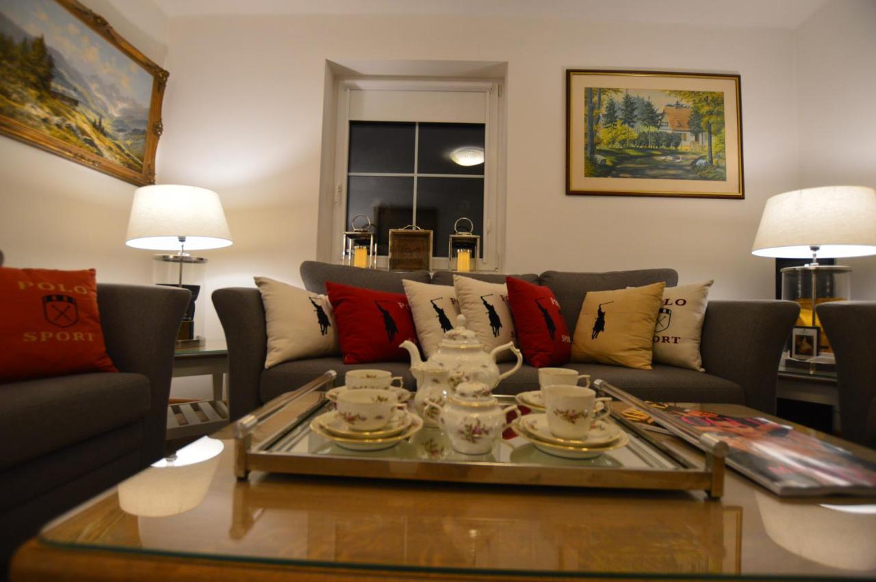 Apartamento The White House Austria Lind ob Velden Exterior foto