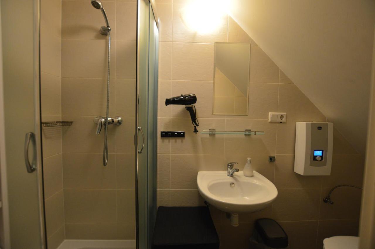 Apartamento The White House Austria Lind ob Velden Exterior foto
