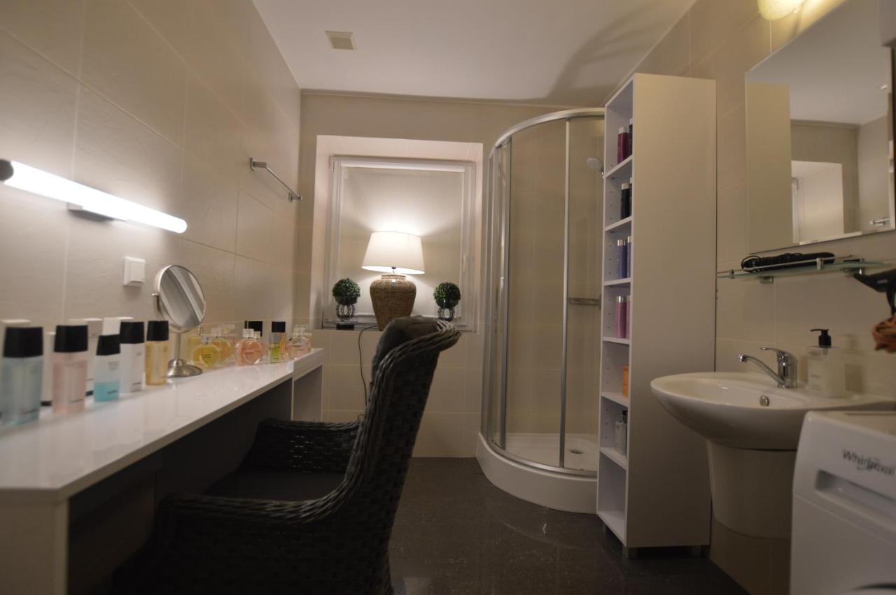 Apartamento The White House Austria Lind ob Velden Exterior foto